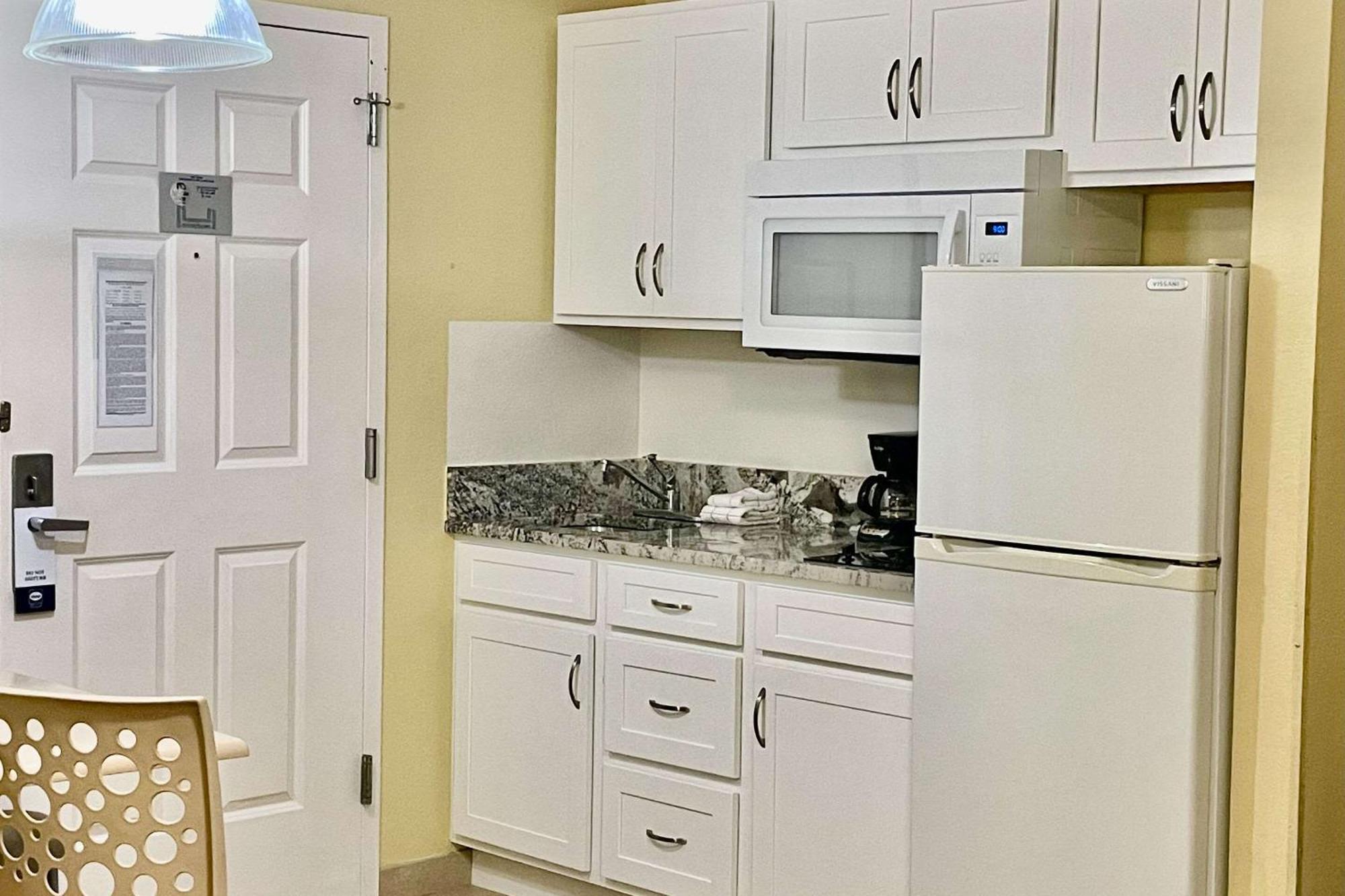Suburban Studios Fort Myers Cape Coral Eksteriør billede